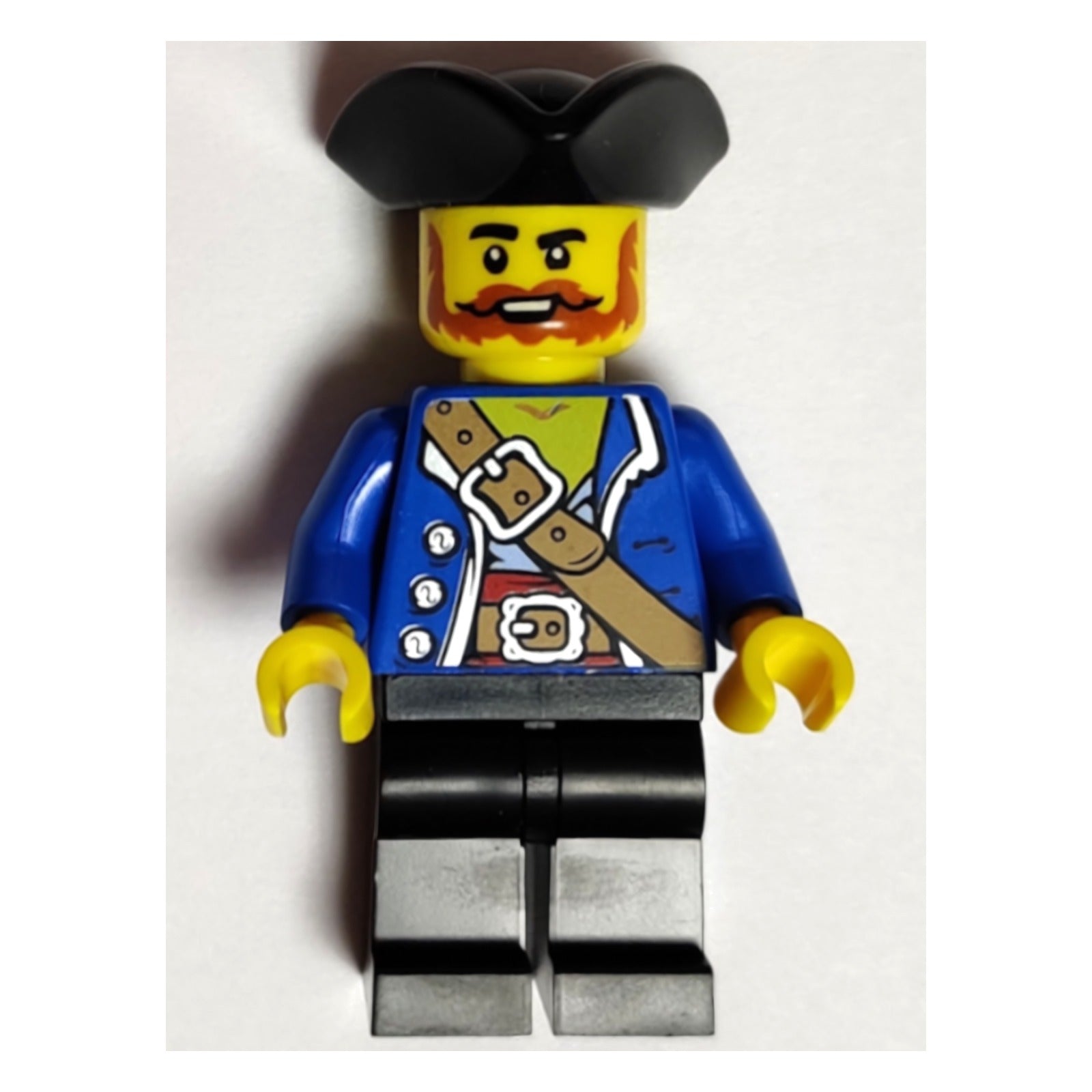 LEGO Minifigur Pirate - Male, Black Tricorne, Dark Orange Beard and (pi197)